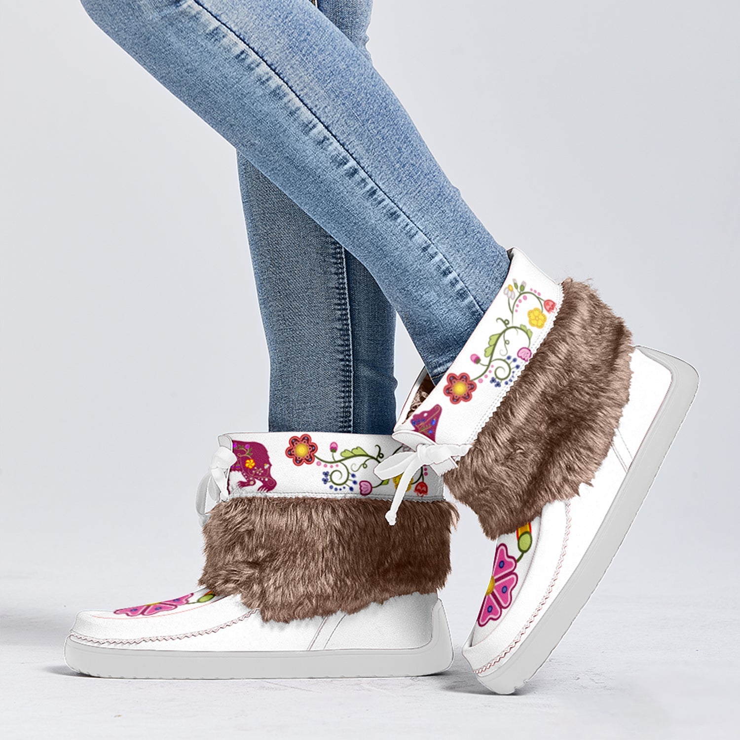 Floral Maskwa White Leather MocLux Short Style with Fur